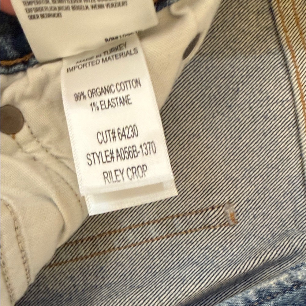 Agolde Riley Crop Jeans - Picture 3 of 8